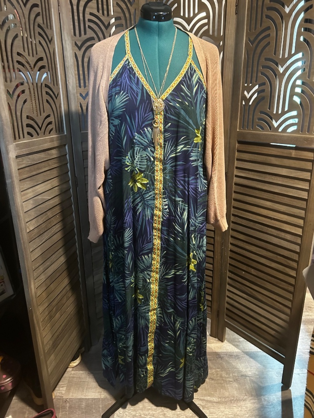 America & Beyond Tropical Maxi Dress Embroidered Trim Boho Festival - Picture 2 of 7